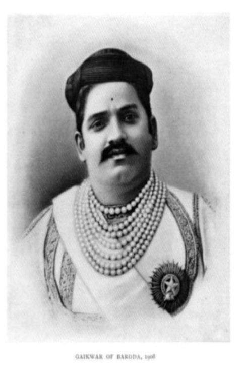 Sayaji Rao III , 12th Gaekwad of Baroda, wearing the seven-strand Baroda Pearl Neklace 
