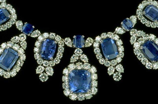 Close-up of the Hall Sapphire and Diamond Necklace showing two types of fringes