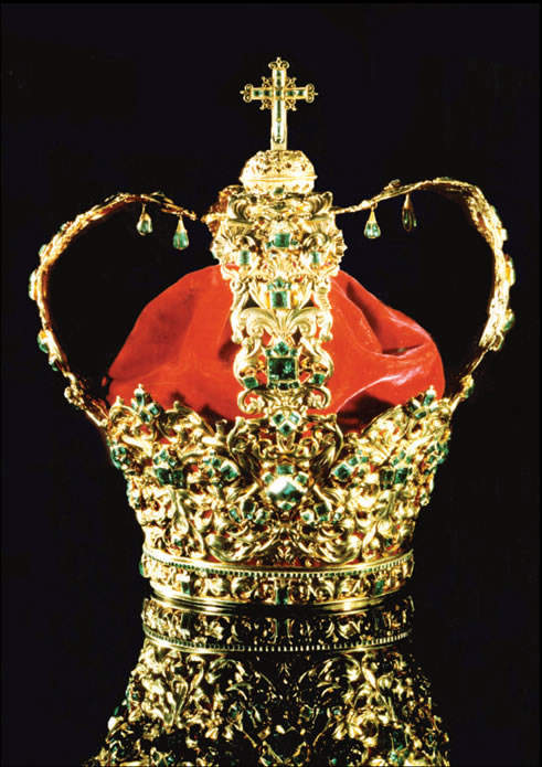 Crown of Andes, Famous Emerald Studded Gold Crown