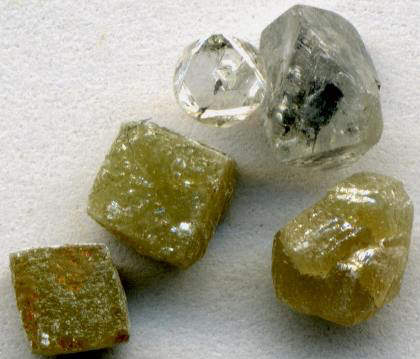 Cubic and octahedral crystal habits of diamonds from Africa