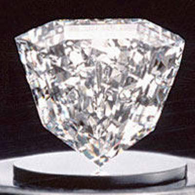 Modified Shield-shaped Guinea Star diamond 