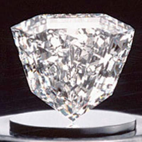 Flattened shield-shaped Guinea Star diamond