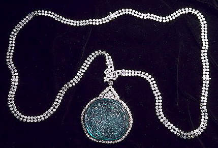 Madeline H. Murdock Mogul Emerald Necklace