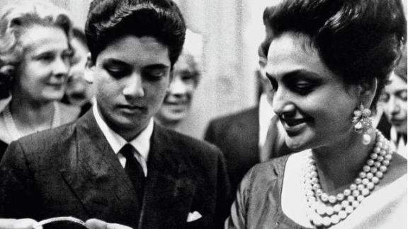 Maharani Sita Devi with her son Princie at the Van Cleef & Arpels party in 1960 admiring the necklace incorporating the Princie Diamond, that was named in her son's honour 