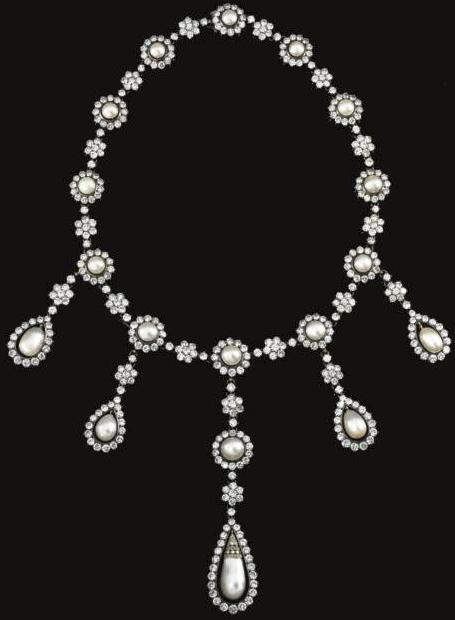 italian diamond necklace designs