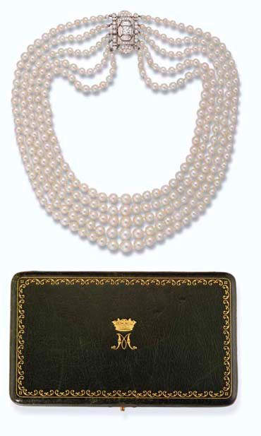 Princess Margaret's 5- Row Pearl and Diamond Necklace and Case