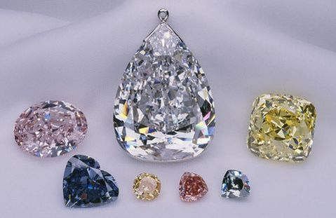 Pumpkin diamond displayed at the Smithsonian's NMNH as part of the Splendor of Diamonds Exhibition