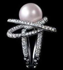 Chanel fine jewelry, recreated from 1932 collection