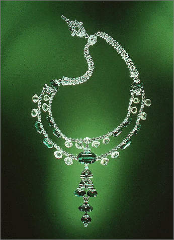 Spanish Inquisition Necklace, Smithsonian Institution,15 large emeralds and 16 large diamonds