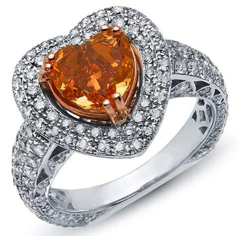 White-gold cluster ring with heart-shaped, fancy vivid orange Lady Orquidea Diamond as centerpiece 