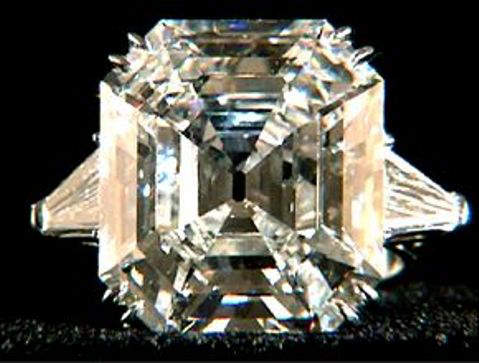 33.19-carat, Asscher-cut, D-color,Krupp Diamond 