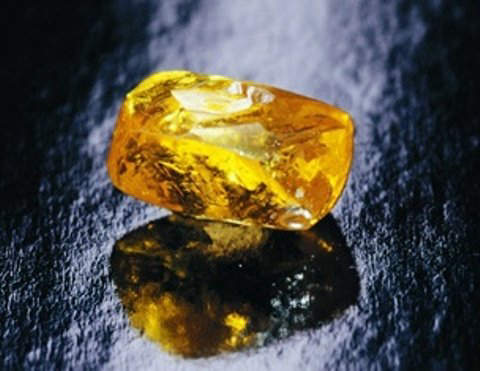190.72-carat Graff Vivid Yellow rough diamond 